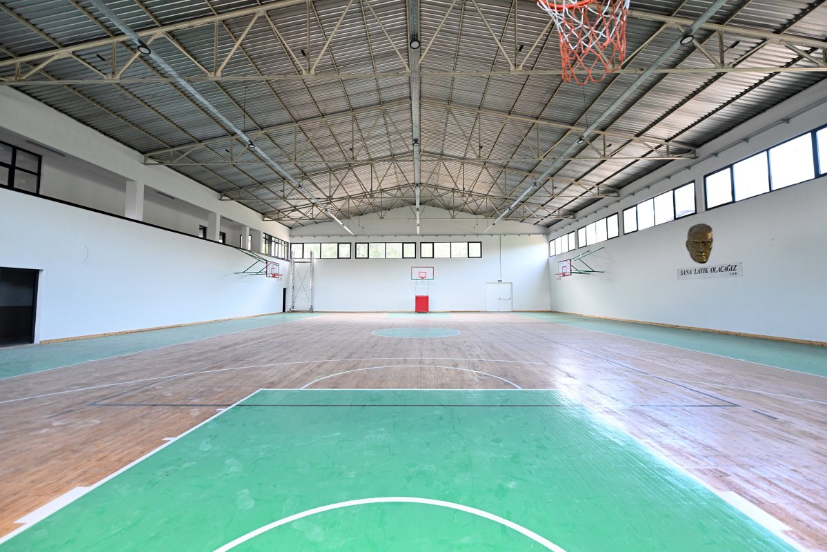 Mersin Büyükşehir Tüm İlçelerde, Şimdi de Tarsus’a Modern Spor Tesisi