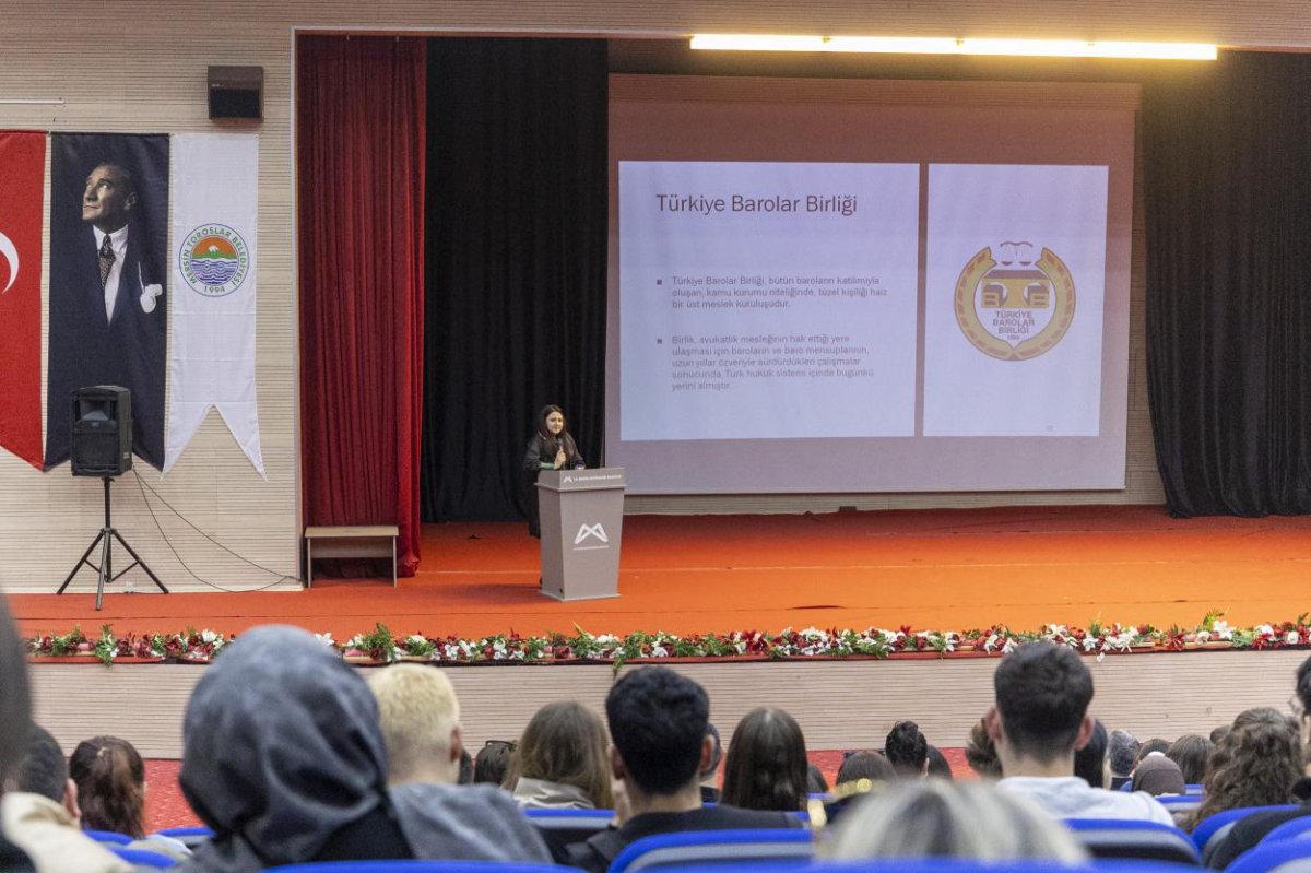Mersin Büyükşehir Üniversite Adaylarına Işık Tuttu