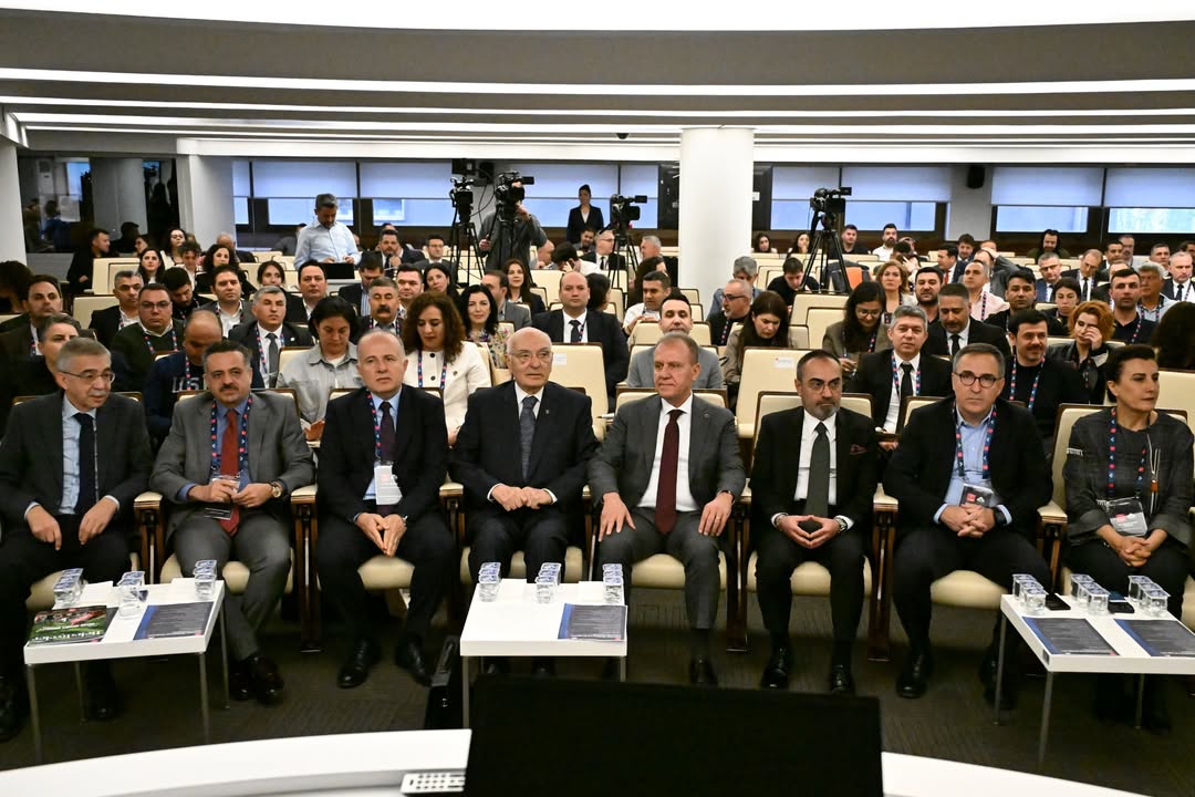 Yerel Yönetimlerde Yönetici Geliştirme Programı Başladı