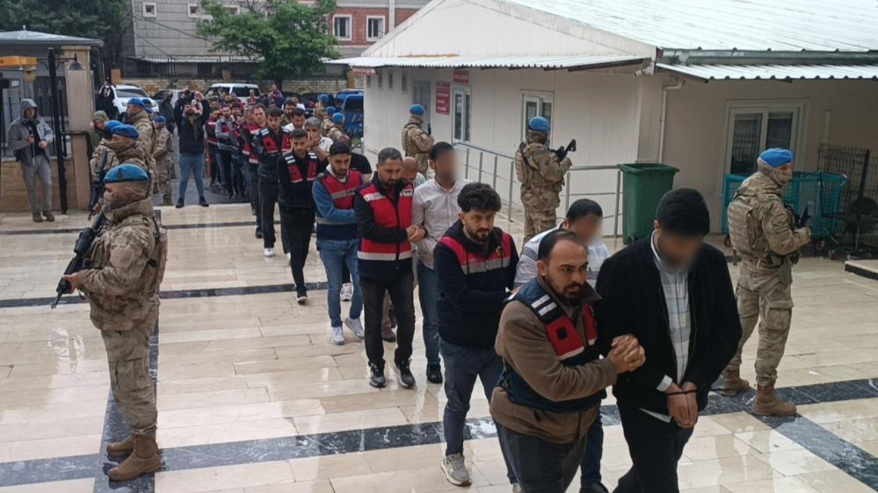 Askerlikten kaçmak için bu yolu seçtiler! Şanlıurfa merkezli 7 ilde sahte çürük raporu operasyonu