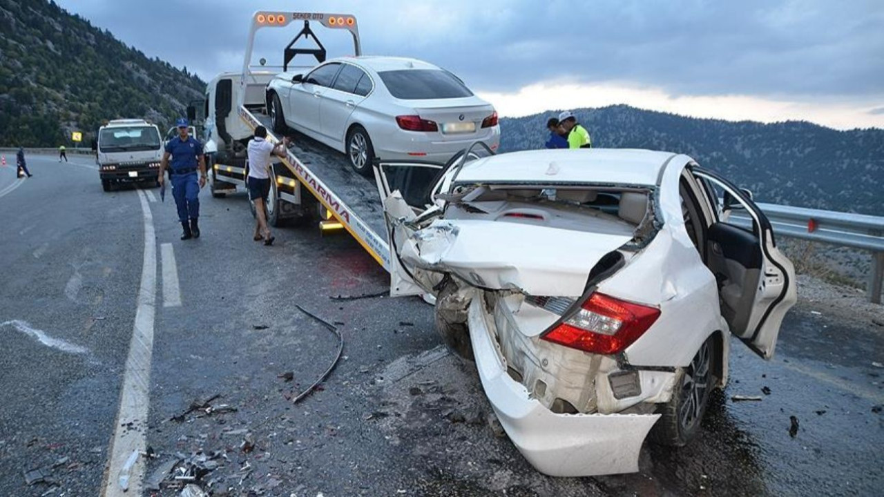 Bakan Çiftçi Kurban Bayramı trafik bilançosunu açıkladı! Acı haber geldi