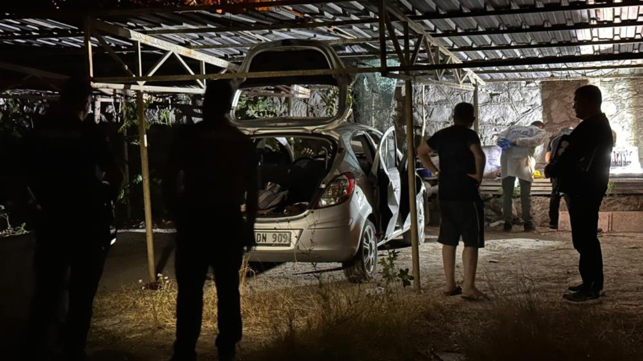 Çakmak gazı faciası! Park halindeki otomobil bomba gibi patladı
