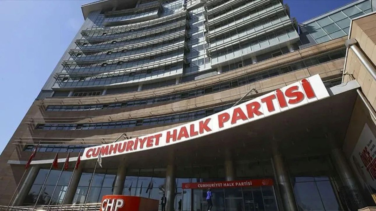 CHP'de 8 il başkanı daha görevden alındı