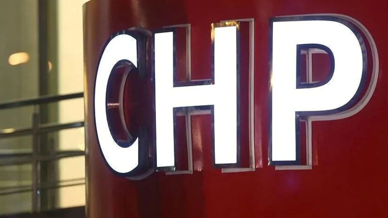 CHP deprem! Genel Merkez kararıyla 4 İlçe Yönetimi birden feshedildi