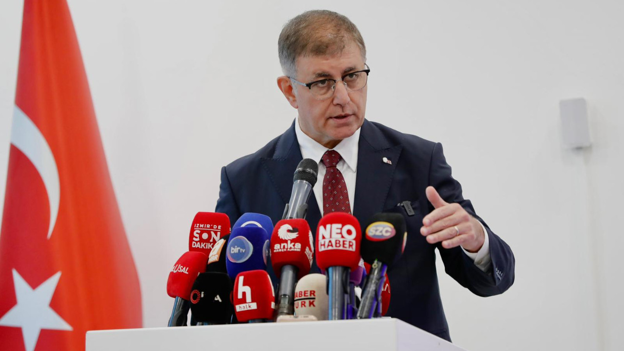 CHP'li İzmir Belediye Başkanı Cemil Tugay partisinden istifa etti