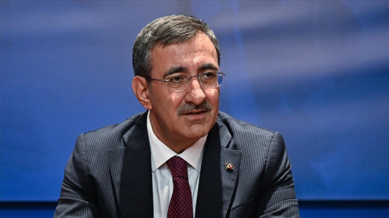 Cumhurbaşkanı Yardımcısı Cevdet Yılmaz'dan yeni anayasa ve ekonomi paketi açıklaması