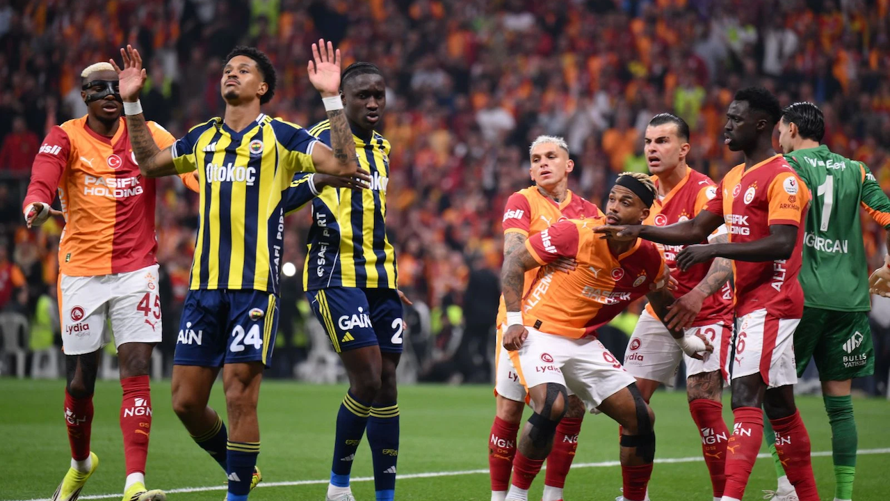 Derbide sinirler gerildi: Galatasaray'dan sert tepki! 