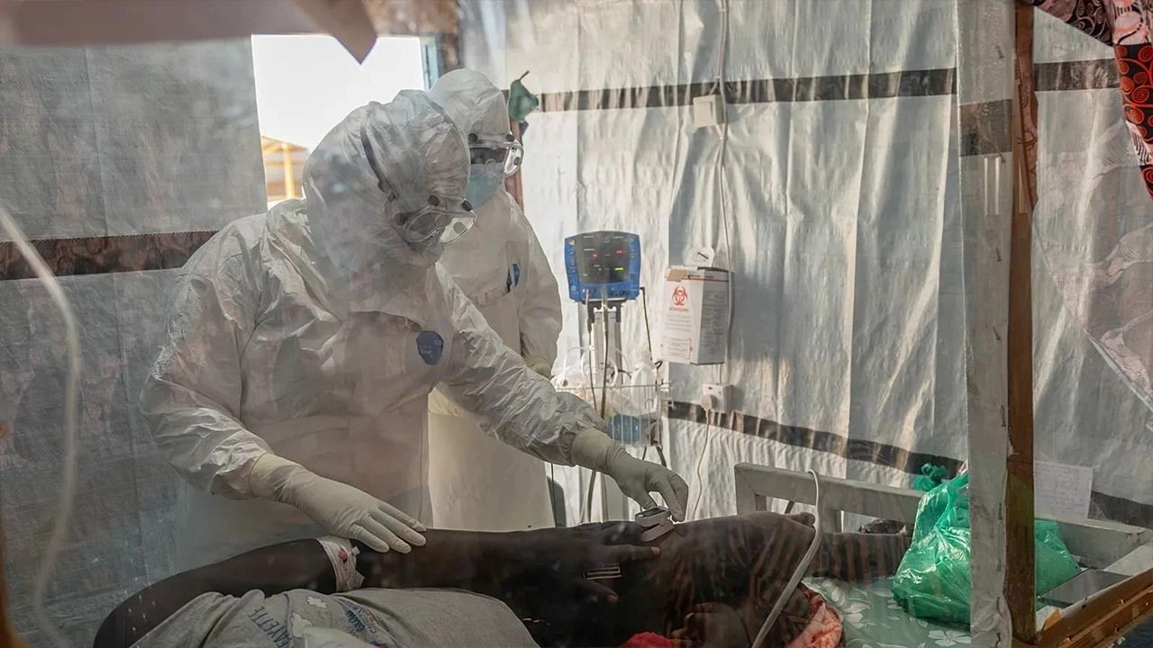 Ebola salgınında bilanço ağırlaşıyor! Vaka sayısı 3 bini aştı