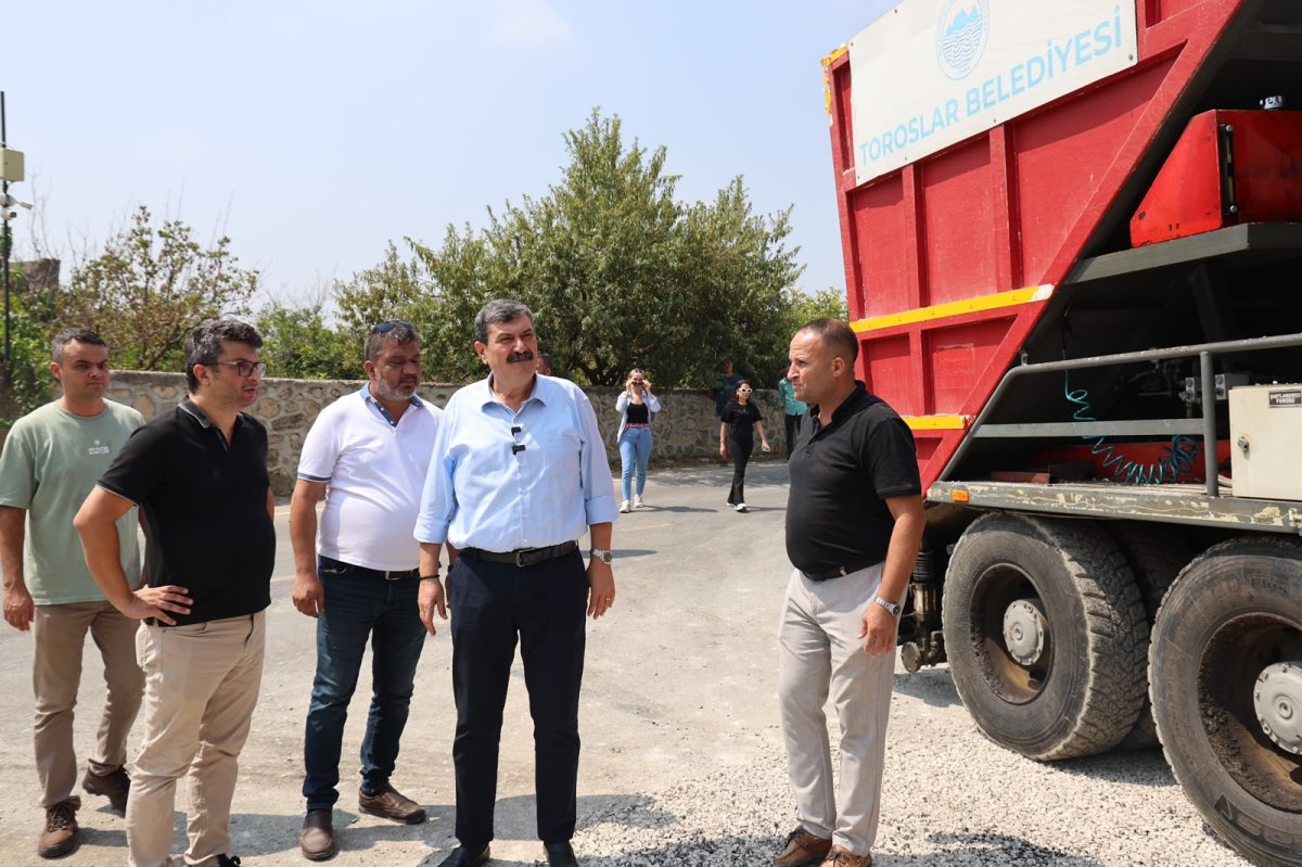 Yıldız Başkan Tüm Toroslar'ı Asfaltlatıyor