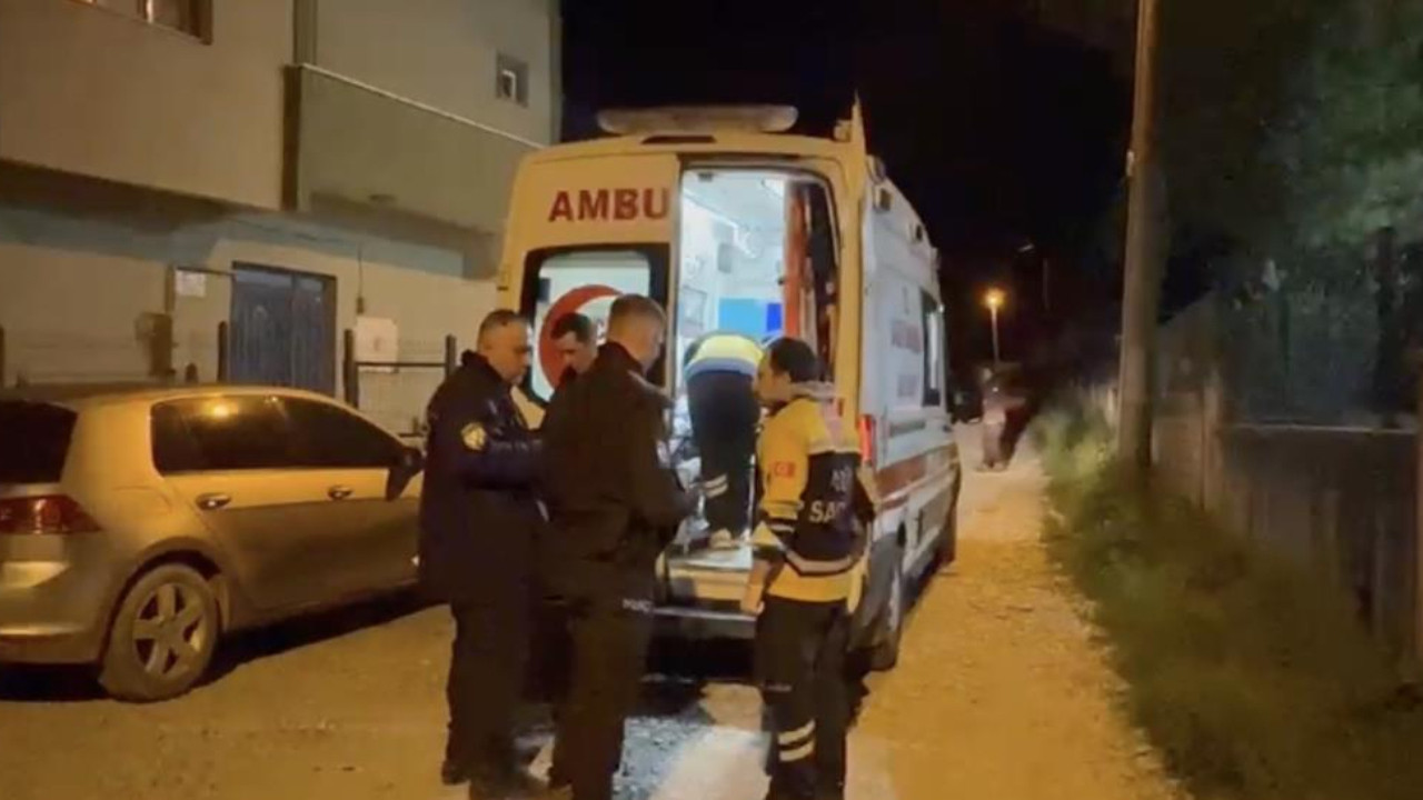 Ev arkadaşları arasında alacak verecek kavgası: 1 yaralı, 1 gözaltı