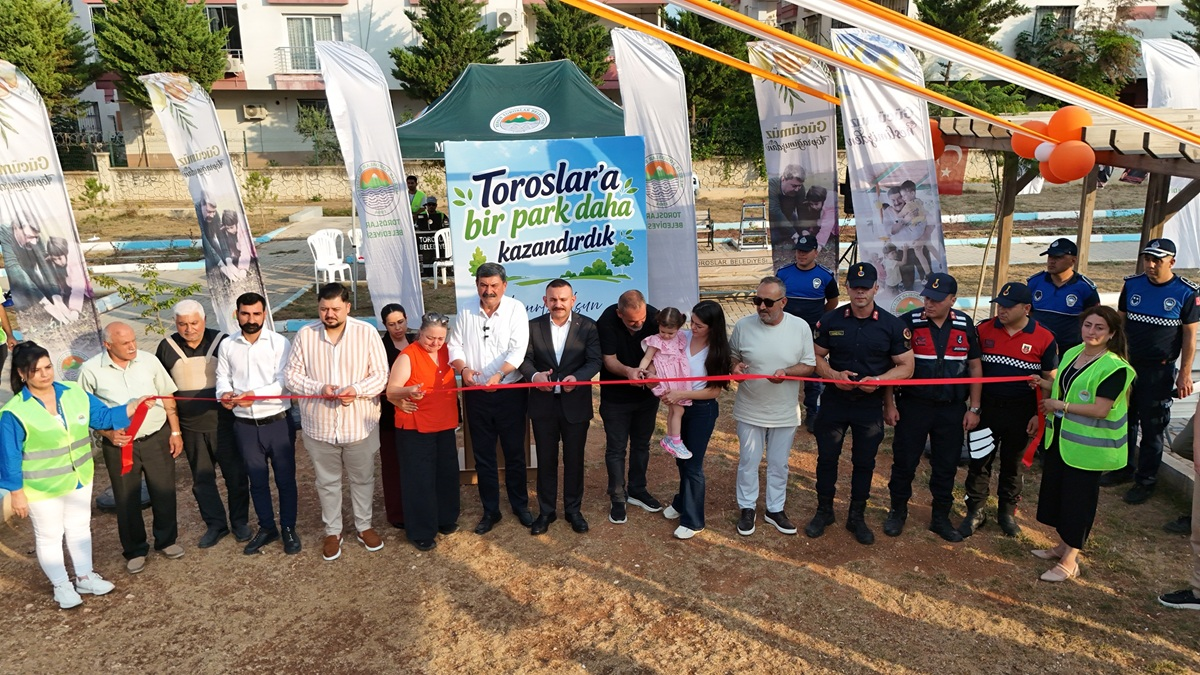 Yıldız Başkan Çocukları Sevindirmeye Devam Ediyor