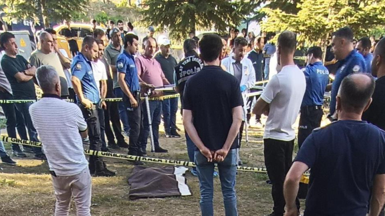 Hakkari'de kahreden kaza! Ambulansın çarptığı çocuk yaşamını yitirdi