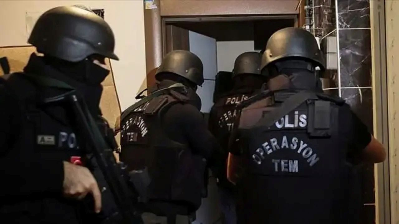 İstanbul'da şafak operasyonu: DEAŞ bağlantılı 11 şüpheli yakalandı!