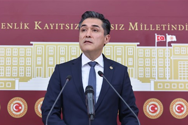 İYİ Parti Sözcüsü Kavuncu: Önce Cumhuriyet fikriyle barışın