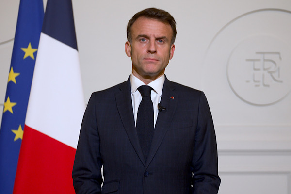 Macron: ABD ve İran arasında hızlı bir anlaşmaya varılması şart