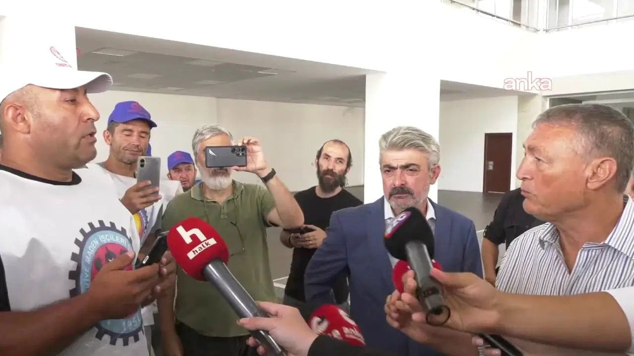 Madenciler holding binasına girdi, Sabahattin Yıldız canlı yayında ödeme sözü verdi
