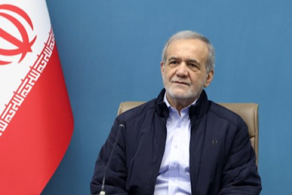 Pezeşkiyan: İran söz konusu olduğunda tek bir millet, tek bir yumruğuz