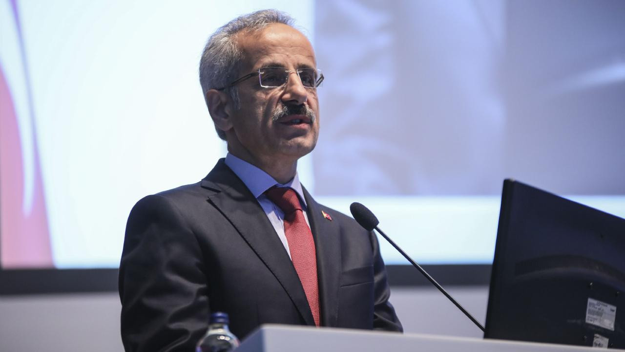 Uzayda Türk-Katar ittifakı: Türksat-Biruni uydusu için imzalar atıldı
